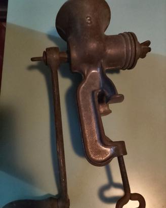 Tritacarne manuale vintage