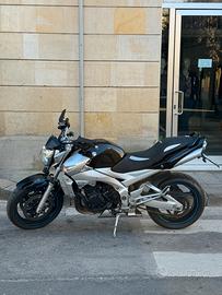 Suzuki GSR 600