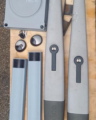 Kit per cancelli a battente Nice Toona
