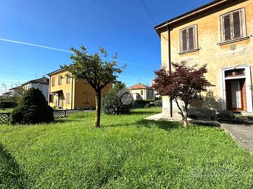 PORZIONE DI BIFAMILIARE A CAPRIATE SAN GERVASIO