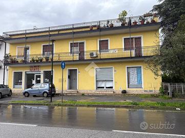 4 LOCALI A RENDE