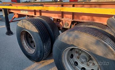 Semirimorchio portacontainer 20'