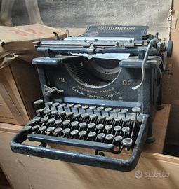 vecchia macchina da scrivere