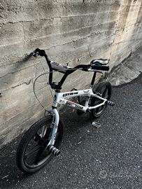 Bici extreme bianca