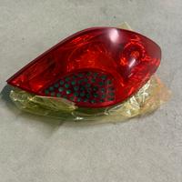 Fanale Dx Peugeot 207