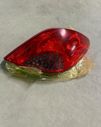 Fanale Dx Peugeot 207