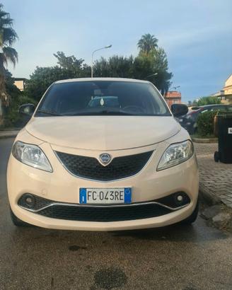  lancia ypsilon 2016 91.000 km unico proprietà 