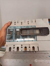 Sezionatore Quadripolare BTicino 400A T7414WF/400