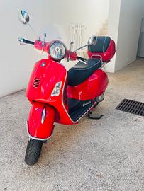 Vespa 300 Gts