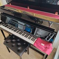 pianoforte a muro Yamaha LU-201C