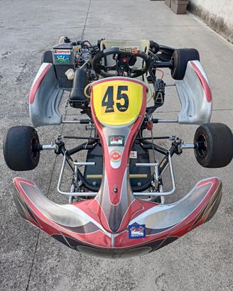 Go-Kart telaio CRG motore ROTAX 125cc monomarcia