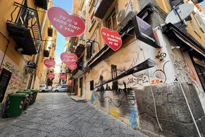 MONOLOCALE A NAPOLI