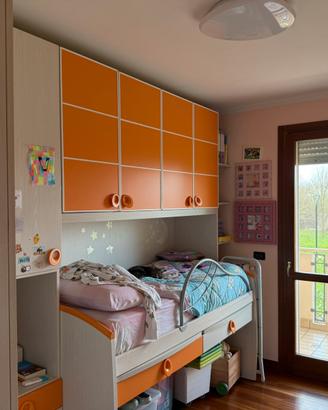 Mobile cameretta per bambini. Trattabile.