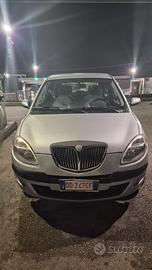 Lancia ypsilon