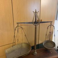 Antica bilancia pesa semi