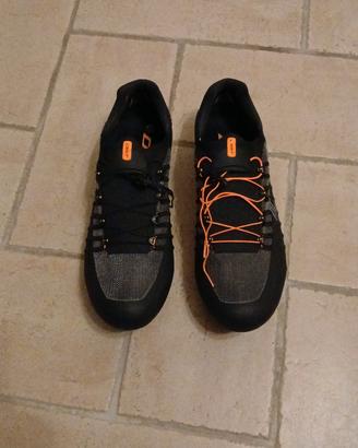 Scarpe DMT POGIS 2025