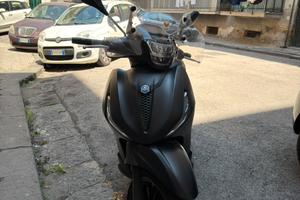 Beverly 300 ABS-ASR Deep Black Nuovo