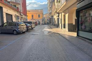 CASA SEMINDIPENDENTE A ANGRI