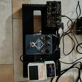 Pedalboard basso minimal pre+dist+tuner+alim