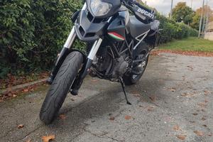 Ducati Hypermotard 796