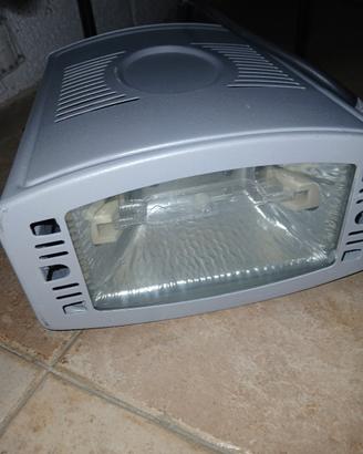 10 Faro Fasnao luce esterna  70W
