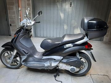 Piaggio Berverly 200