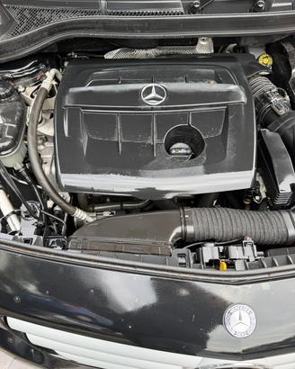 Motore Mercedes B180 CDI W246 1.5 K9K OM607 109 CV