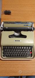 macchina da scrivere Olivetti lettera 22