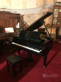 Pianoforte a mezza coda "Steinbach"