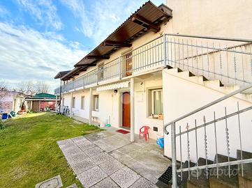 CASA SEMINDIPENDENTE A LESTIZZA