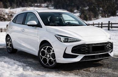 👉 MG 3 Hybrid+ Luxury Dic 2024, 10.700 km