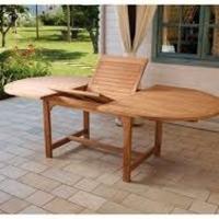 Tavolo di legno ovale