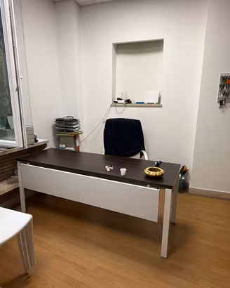 Scrivanie ufficio marca Fumu