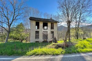 RUSTICO A COASSOLO TORINESE