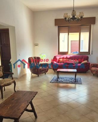 VALDERICE - Via Vespri - Casa a solo con giardino