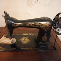 Macchina da cucire singer