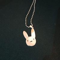 collana Bad Bunny in metallo coniglietto