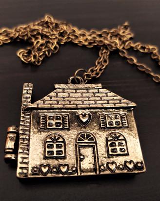 Collana Ciondolo Casa Hansel & Gretel SI APRE
