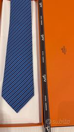 Cravatta Hermès special edition pari al NUOVO