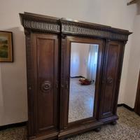 Armadio Neorinascimento a 3 ante con specchio