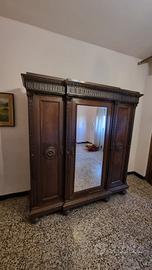 Armadio Neorinascimento a 3 ante con specchio