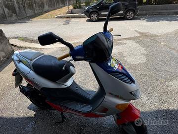 Aprilia SR