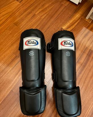 Paratibie Fairtex originali in vera pelle,Taglia M