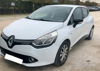 Renault Clio 2015 1.2 Unicopro Full Optional Neopa
