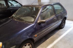 FORD FIESTA 2001