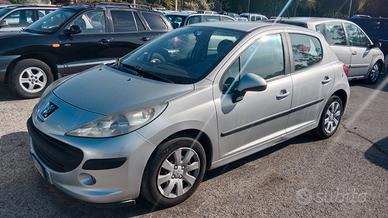 Peugeot 207 1.4 HDi 5 porte neopatentati