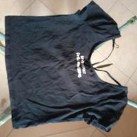 maglia maniche corte con scollo 