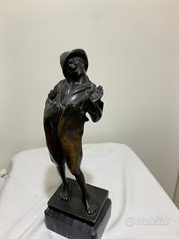 Scultura in bronzo Becero