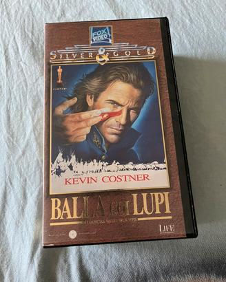 Cofanetto vhs  balla coi lupi