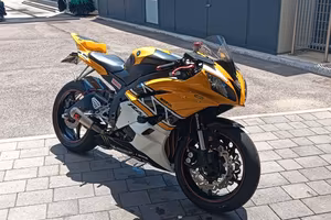 moto r6 limited edizione laguna seca